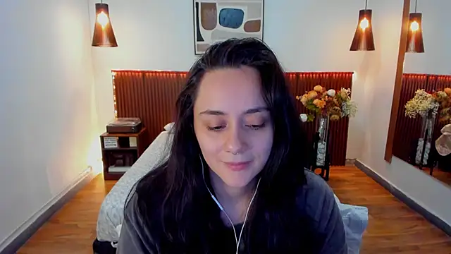 KatherineBond online show from May 27, 7:11 pm