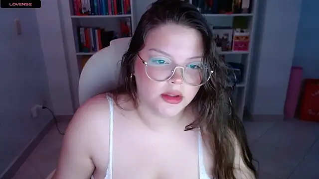 Snapshot of Gabiwaifu chatting on February 16, 4:31 am Gabiwaifu online show from February 16, 4:31 am