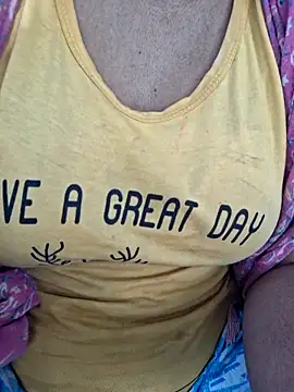 Priya Bong online show from April 11, 4:17 am