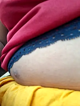 Priya Bong online show from July 19, 2:26 am
