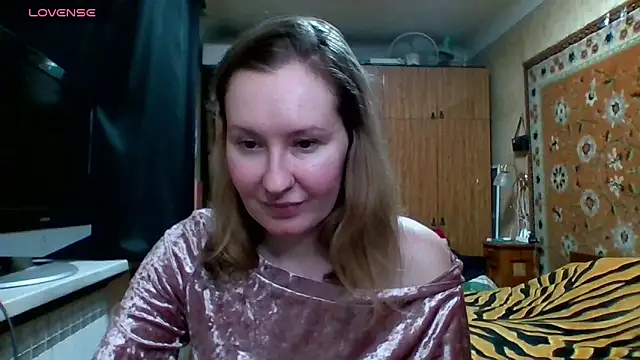 AnnaXLovers online show from March 4, 1:06 pm