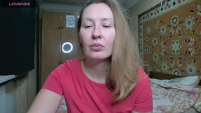 AnnaXLovers online show from November 12, 6:47 am