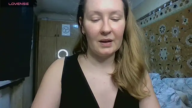 AnnaXLovers online show from April 4, 11:29 am