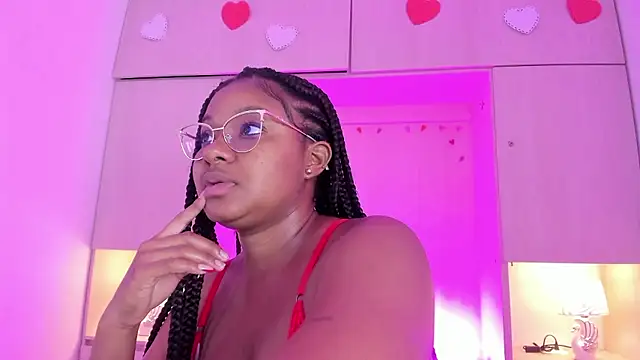 tamaraa smiith online show from January 12, 12:21 pm