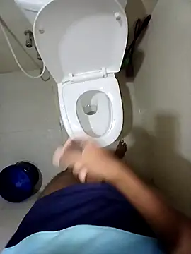 Snapshot of alanjoyoo chatting on January 14, 8:31 am alanjoyoo online show from January 14, 8:31 am