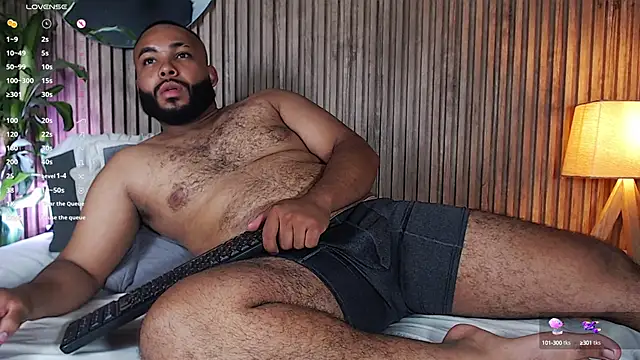 Snapshot of DilanJonnes_ chatting on December 7, 2:53 am DilanJonnes online show from December 7, 2:53 am