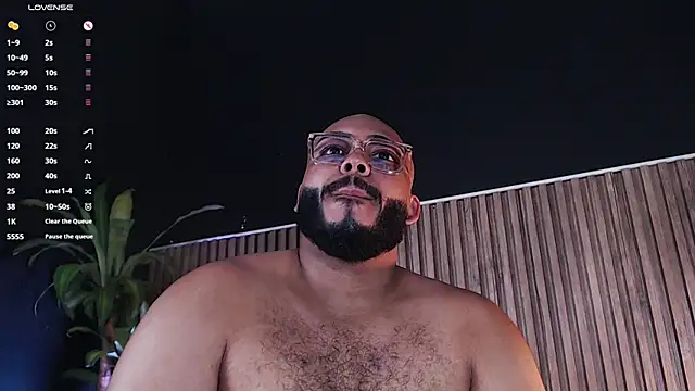 Snapshot of DilanJonnes_ chatting on January 11, 10:51 pm DilanJonnes online show from January 11, 10:51 pm