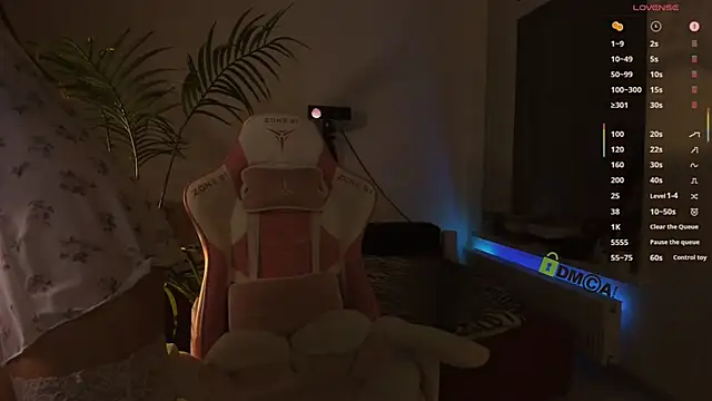 Snapshot of miraculousmira chatting on November 14, 4:49 pm miraculousmira online show from November 14, 4:49 pm