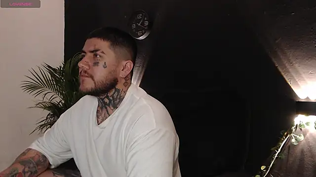 Ash gusbig online show from February 11, 3:08 am