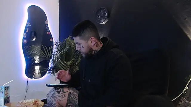 Ash gusbig online show from March 19, 2:05 am