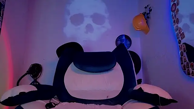 Ash gusbig online show from September 15, 3:50 am