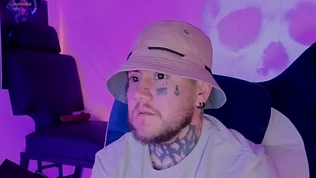 Ash gusbig online show from November 6, 2:45 am