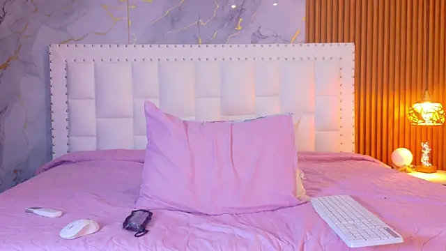 indianschoolgirl online show from March 21, 7:50 pm