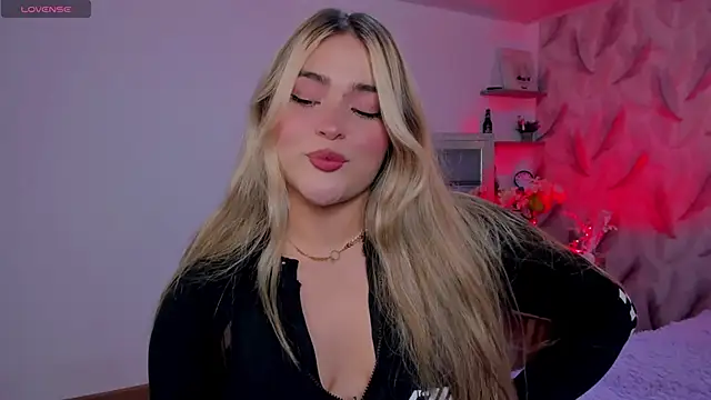 Snapshot of cattaleya___ chatting on February 14, 4:09 am cattaleya online show from February 14, 4:09 am