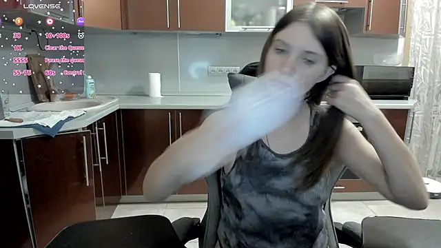 Snapshot of _BondiXUrban_ chatting on December 19, 4:47 pm BondiXUrban online show from December 19, 4:47 pm