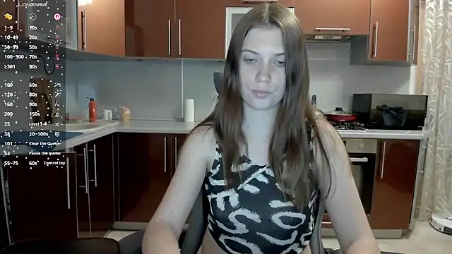 Snapshot of _BondiXUrban_ chatting on March 21, 4:43 pm BondiXUrban online show from March 21, 4:43 pm