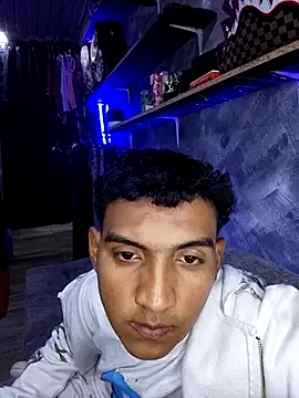 Lian Lee online show from April 4, 1:26 am