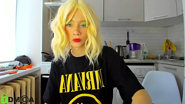  Alice Kitty online show from December 15, 9:45 am