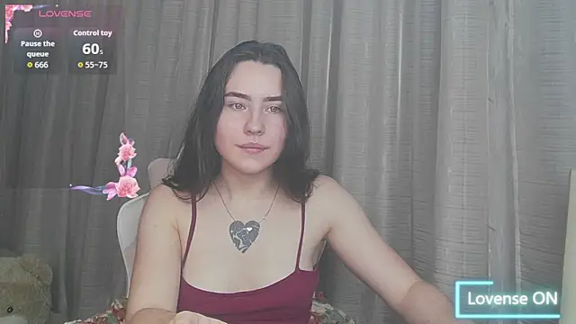 Snapshot of Aurora_workerr chatting on February 13, 1:23 am Aurora workerr online show from February 13, 1:23 am