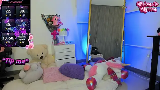 SheilaSmiith online show from March 20, 10:40 pm