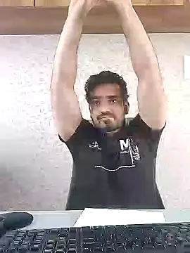 indianguy89 online show from December 29, 5:10 am