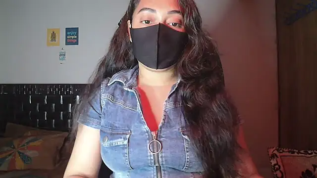 Most-Beautiful-Queen online show from October 31, 6:09 pm