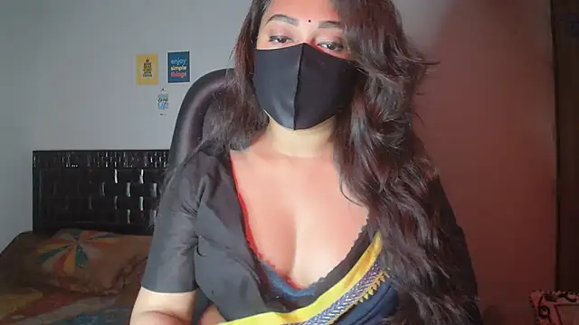 Most-Beautiful-Queen online show from November 14, 7:01 pm