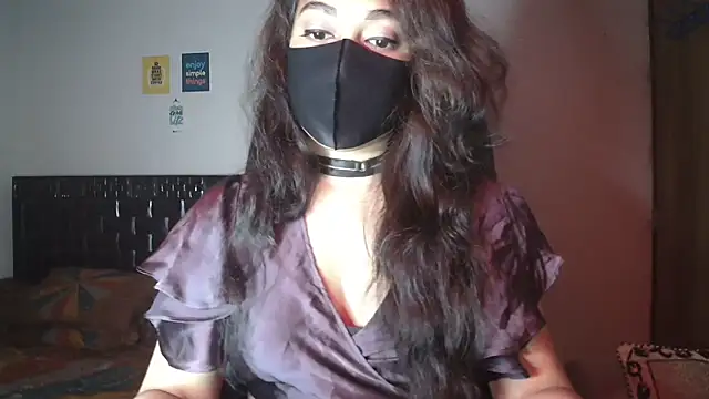 Most-Beautiful-Queen online show from November 15, 7:43 pm