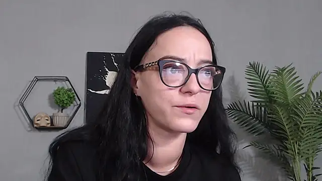 IzabelllNoir online show from March 15, 8:20 am