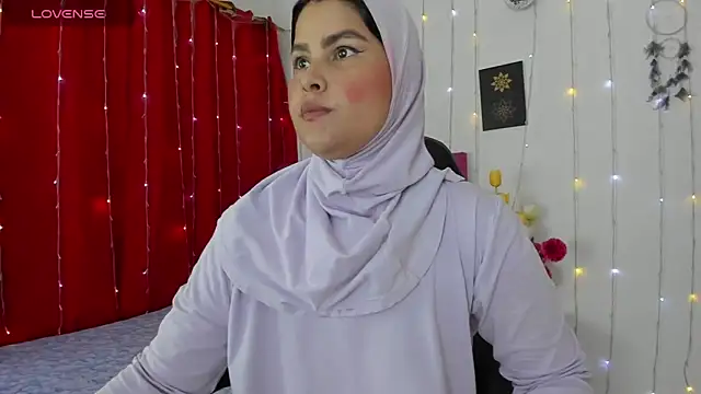 AishaAmin  online show from March 20, 12:11 pm