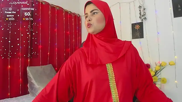 AishaAmin  online show from May 20, 12:11 pm