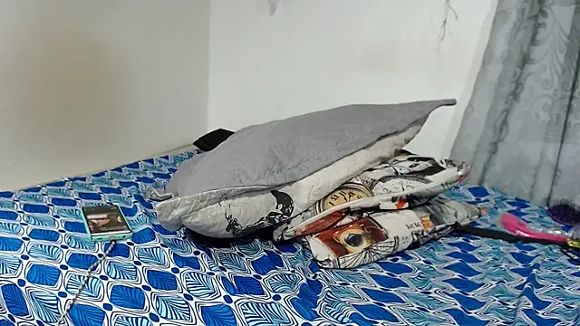 andre20a31 online show from March 18, 7:08 am