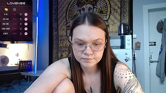 cranberry hot online show from May 29, 11:41 am