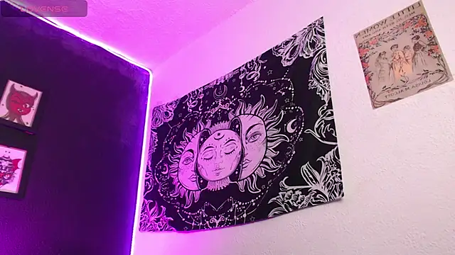 niakat  online show from September 17, 8:21 pm