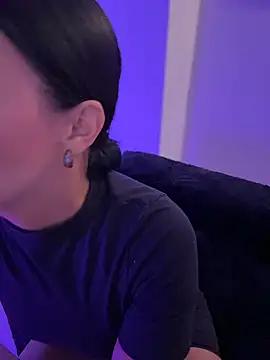 Sara LipsX online show from January 17, 2:05 am