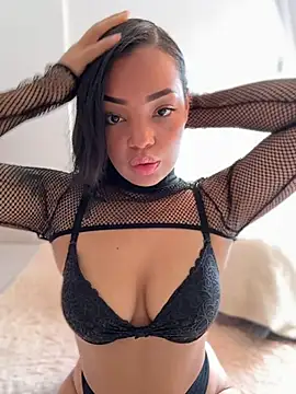 Snapshot of Sara_LipsX chatting on July 12, 7:49 pm Sara LipsX online show from July 12, 7:49 pm