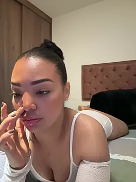 Snapshot of Sara_LipsX chatting on July 24, 11:58 pm Sara LipsX online show from July 24, 11:58 pm