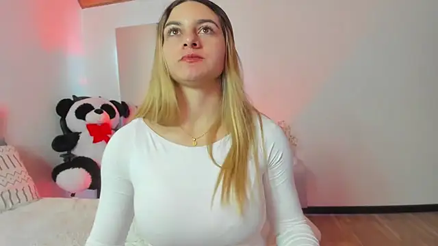 AtheneaRossi online show from March 8, 12:11 am