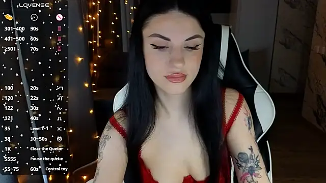 Snapshot of Mary___Moore chatting on February 14, 3:11 am Mary Moore online show from February 14, 3:11 am
