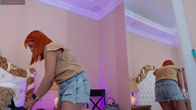 AdelinaVans online show from October 6, 11:07 am