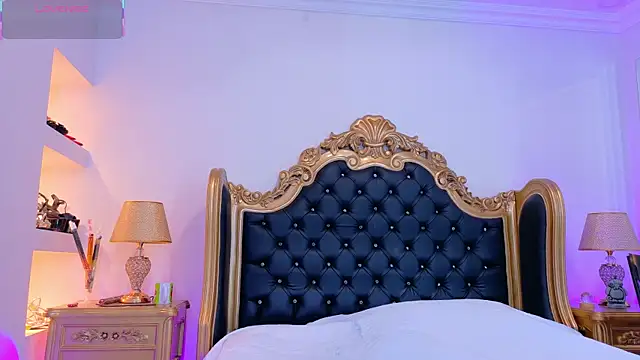 AdelinaVans online show from October 29, 11:23 am