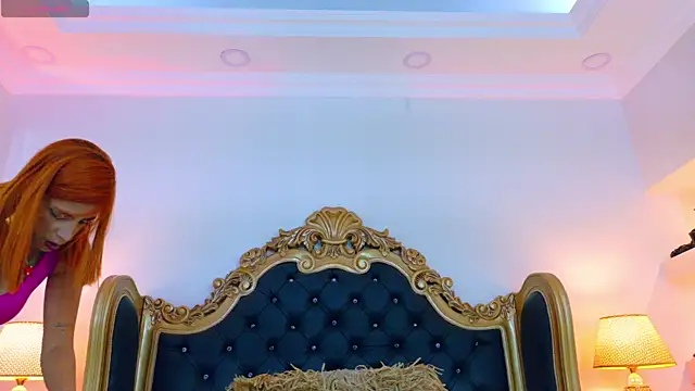 AdelinaVans online show from July 1, 11:45 am