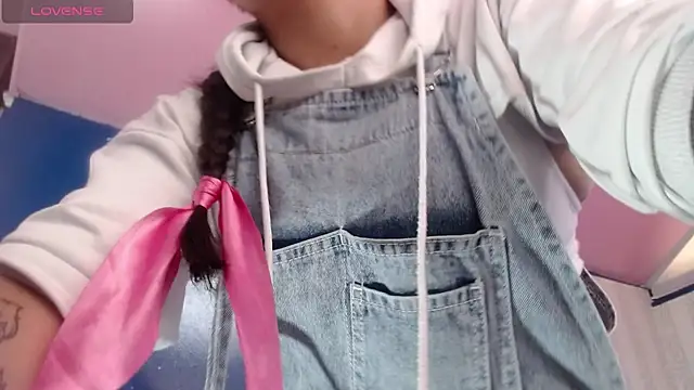 vitoria23  online show from December 5, 2:14 pm