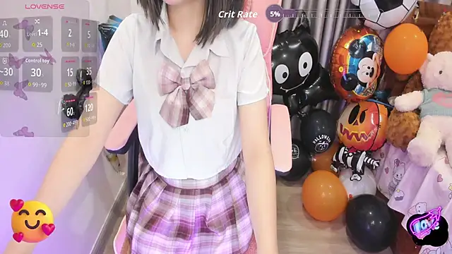 Yuka Chan online show from October 31, 12:50 pm