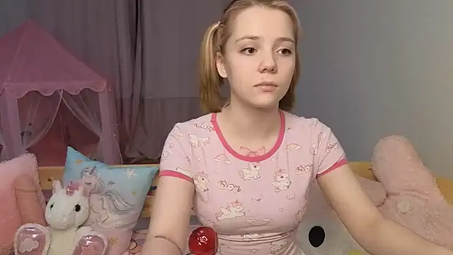 PrincessLittleKiki online show from February 10, 9:41 pm