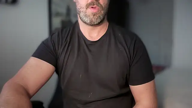 Mr Beef online show from December 1, 9:58 am