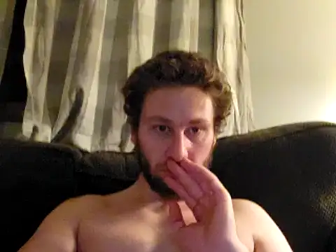 Snapshot of Seymour93 chatting on January 31, 12:17 am Seymour93 online show from January 31, 12:17 am