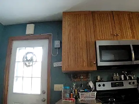 Snapshot of Seymour93 chatting on February 7, 8:10 pm Seymour93 online show from February 7, 8:10 pm