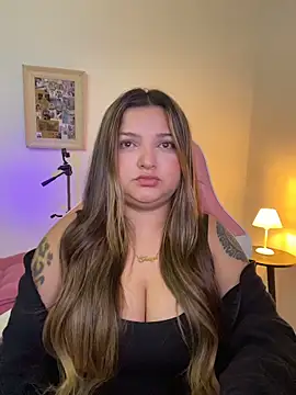 Snapshot of SweetPaige_ chatting on February 28, 2:12 am SweetPaige online show from February 28, 2:12 am