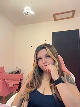 Snapshot of SweetPaige_ chatting on May 17, 4:36 pm SweetPaige online show from May 17, 4:36 pm